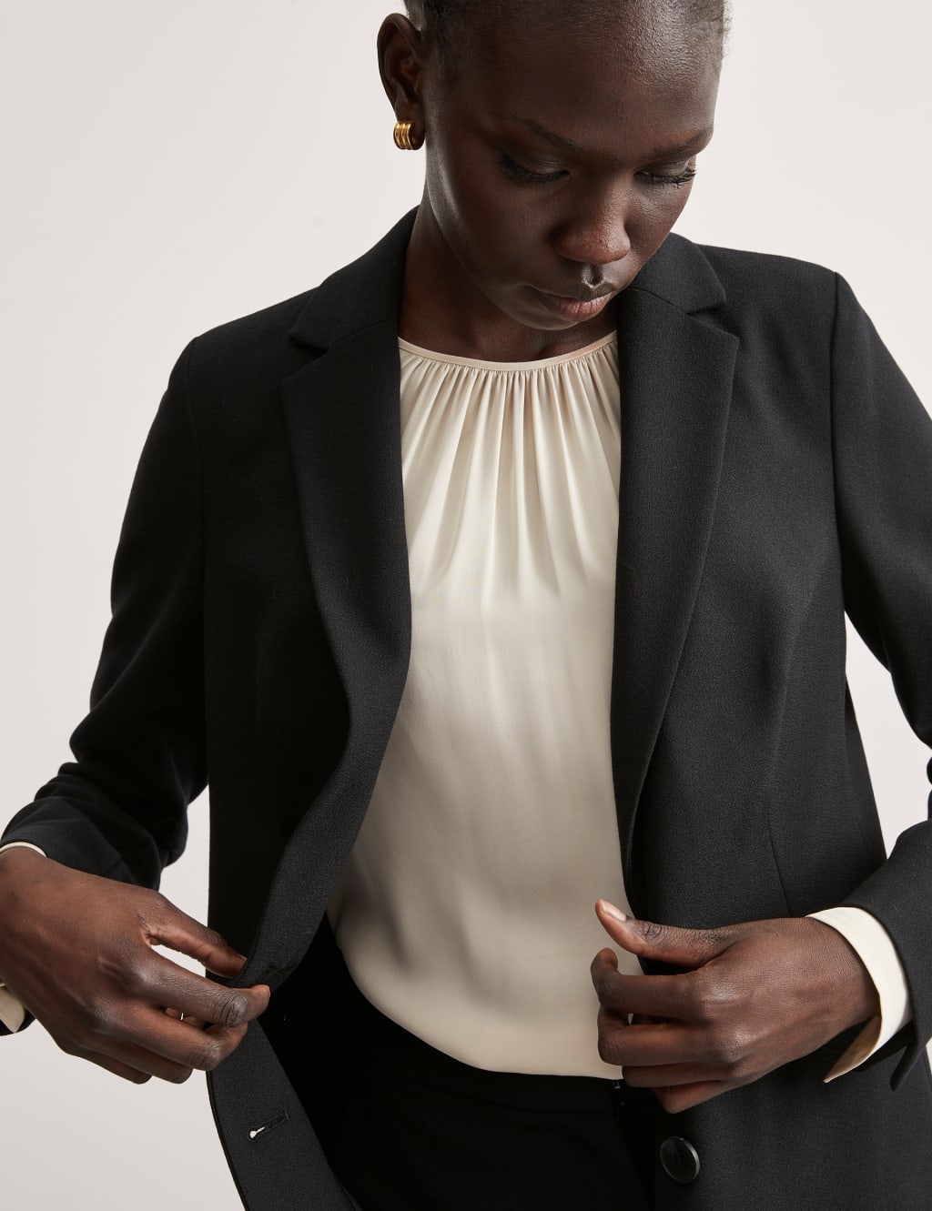 Pure Wool Crepe Single Breasted Blazer JAEGER M S