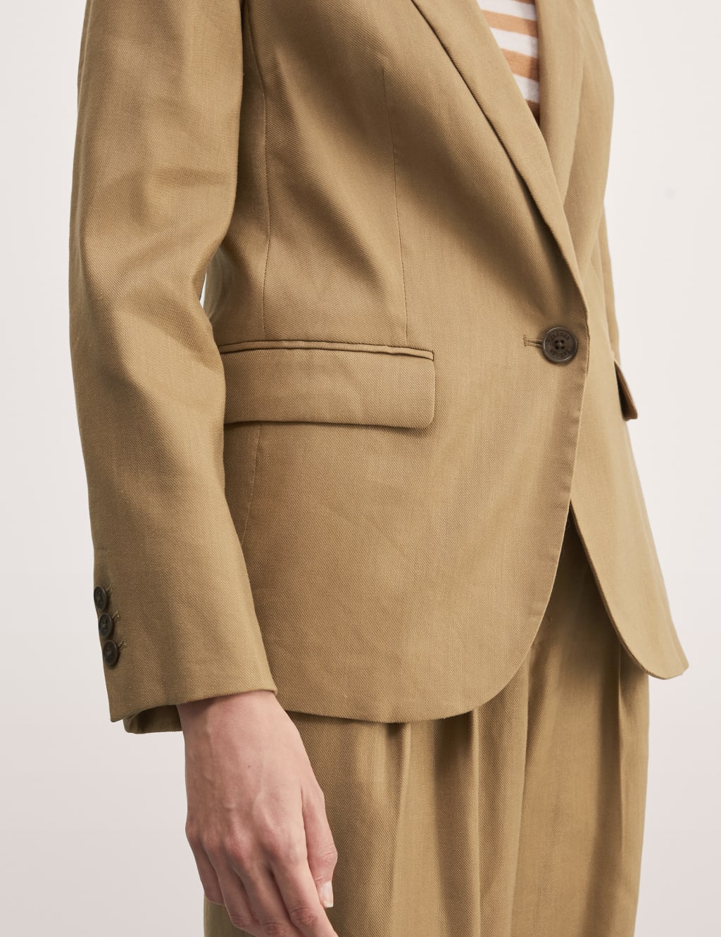 Linen Blend Single Breasted Blazer 4 of 10
