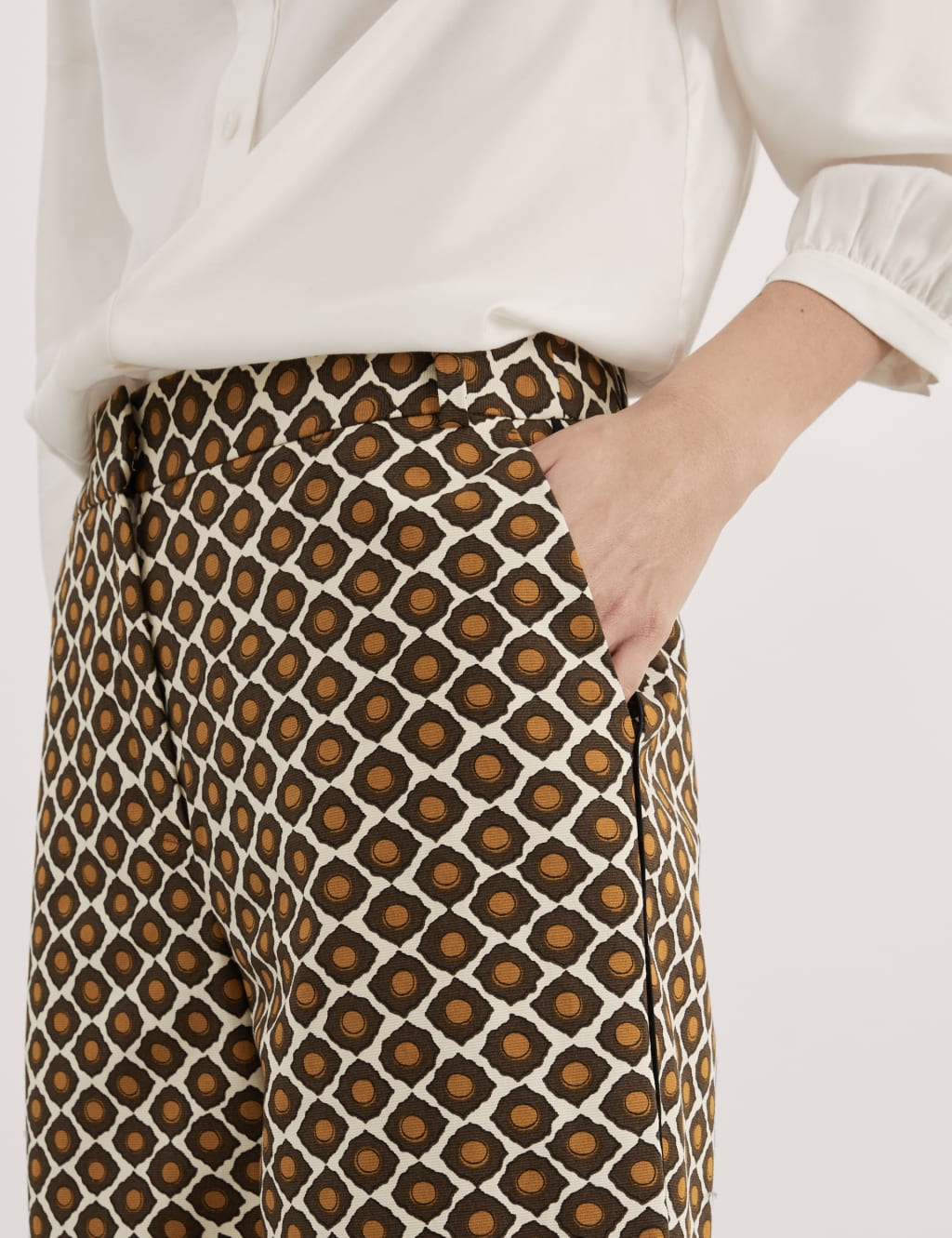 商品画像：Jersey Wide Leg Trousers | JAEGER | M&S 1