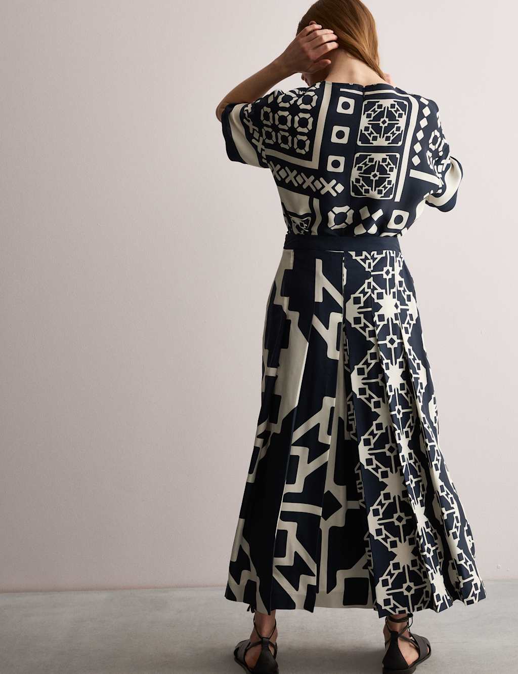 Twill Printed Pleated Wide Leg Culottes 4 of 7