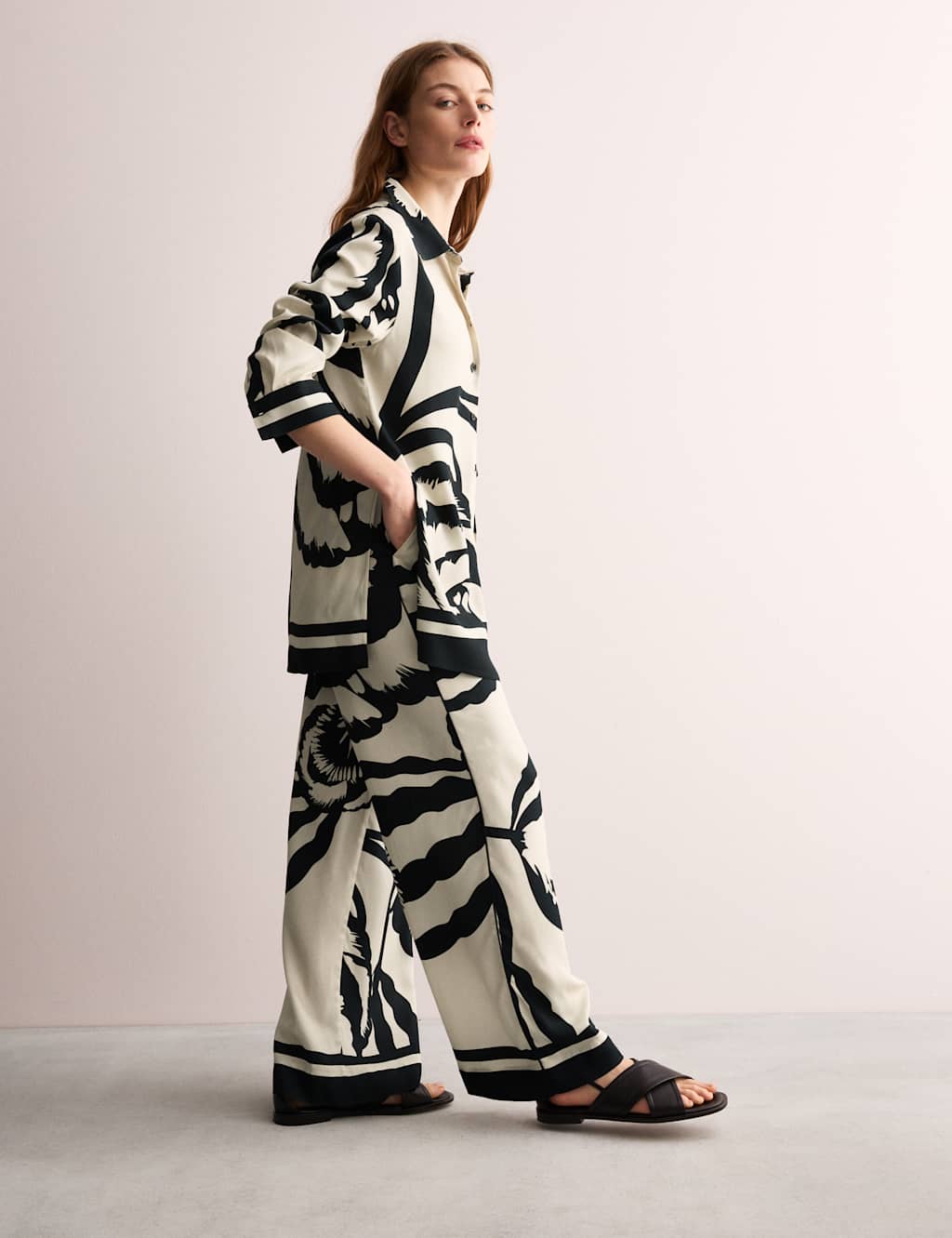 Monochrome Floral Wide Leg Trousers 4 of 6