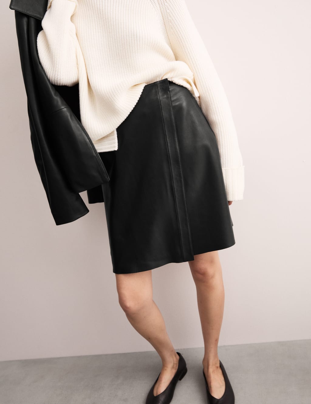 Jaeger leather mini skirt best sale