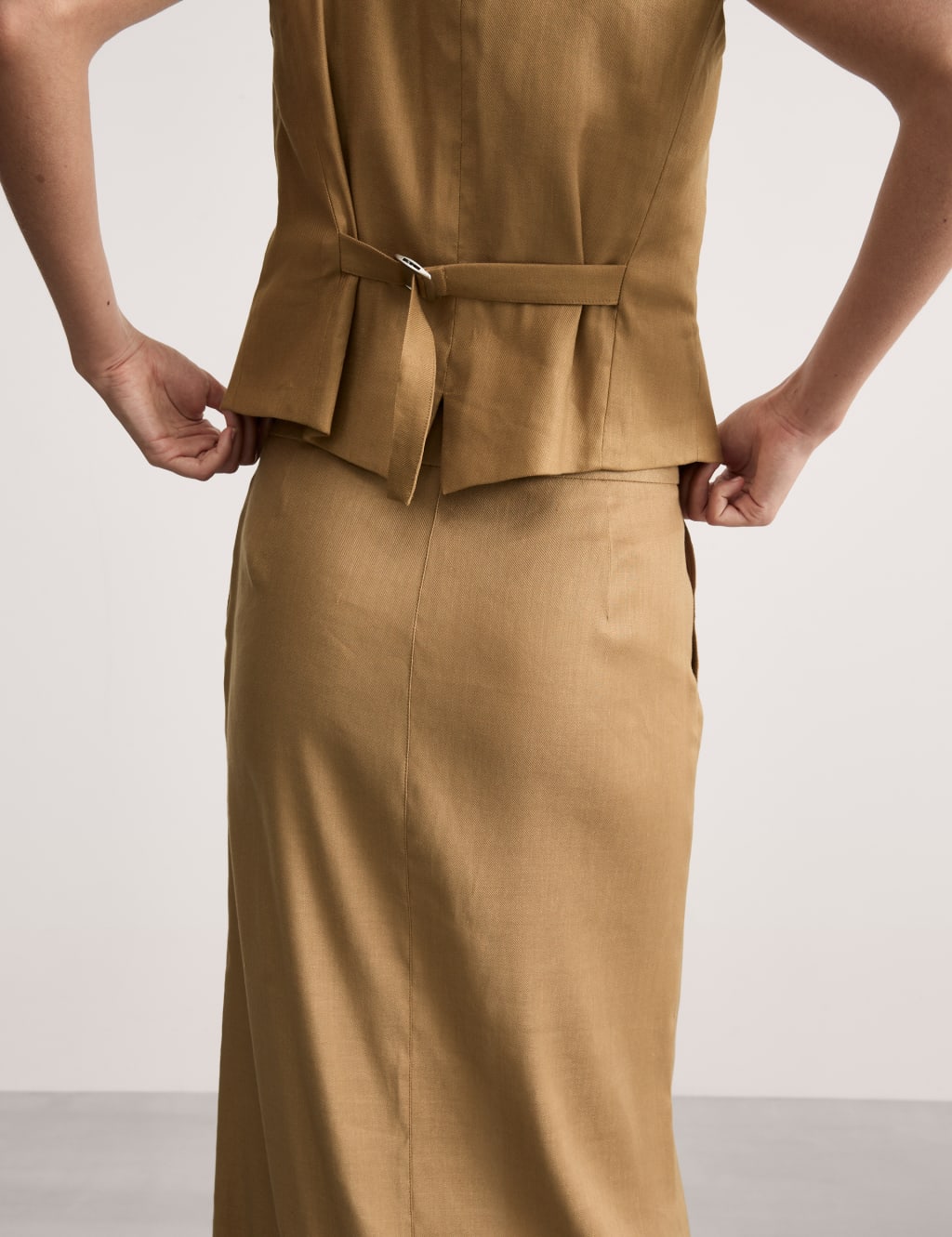 Linen Blend Midi Column Skirt 3 of 7