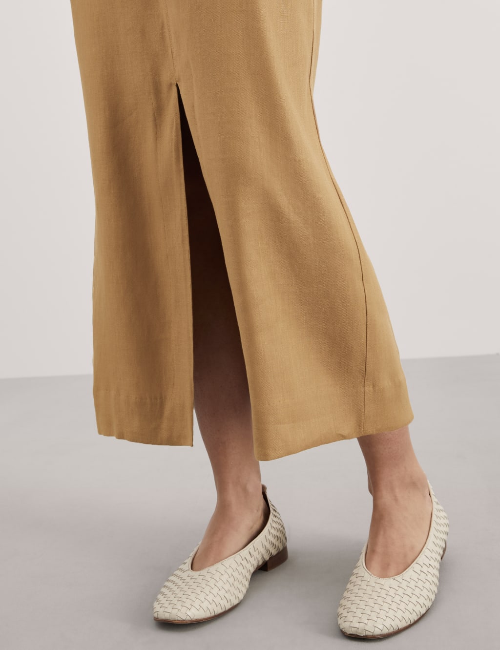 Linen Blend Midi Column Skirt 7 of 7