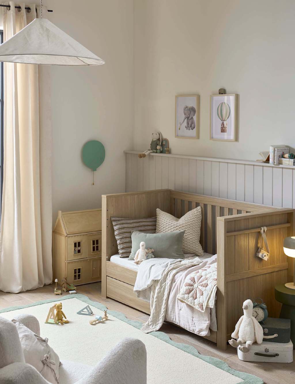 Franklin 2 Piece Cot Bed & Dresser Set 7 of 9