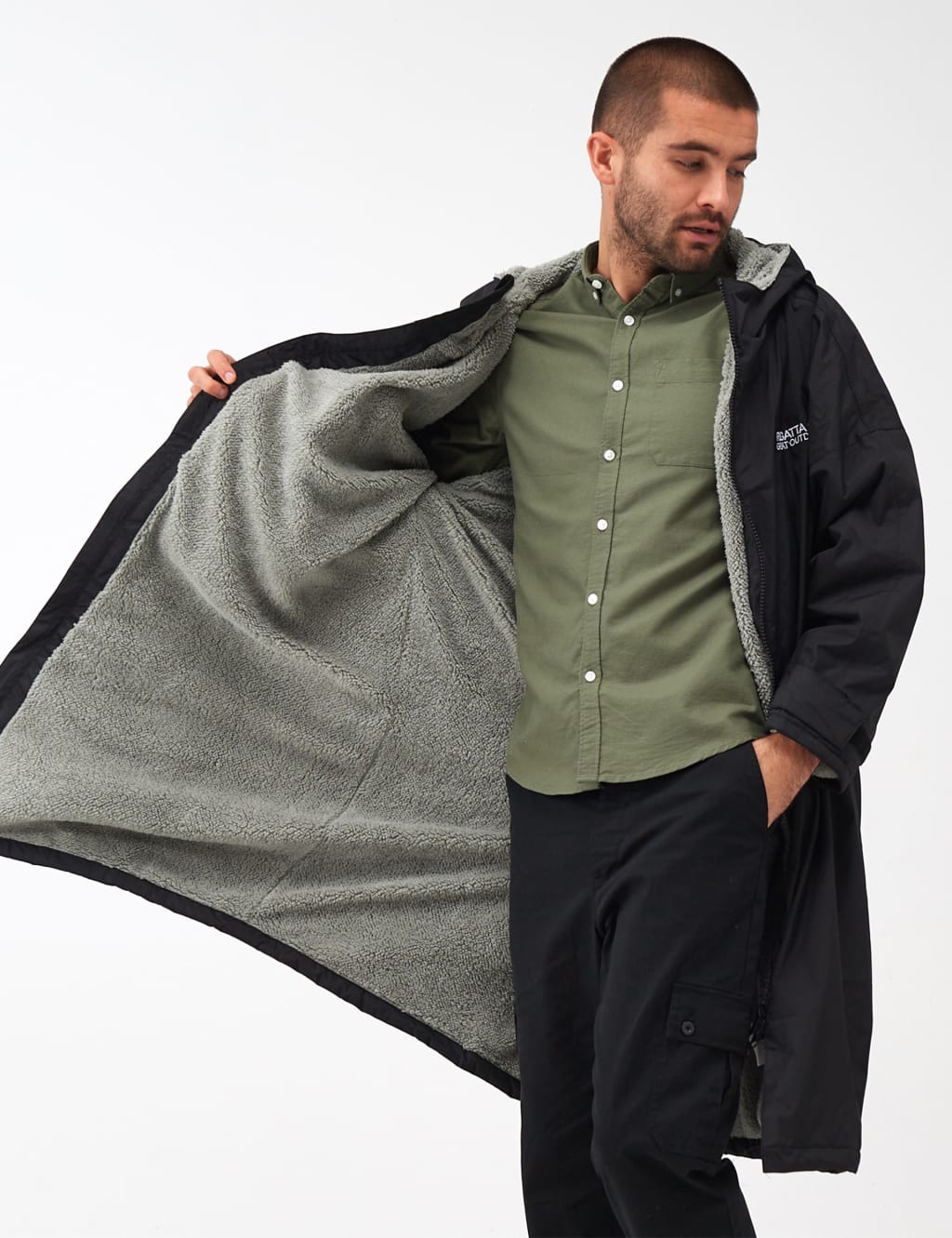 Waterproof Unisex Changing Robe 4 of 8