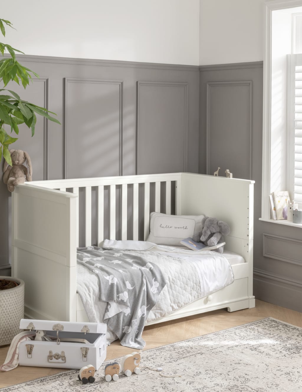 Oxford 2 Piece Cotbed Set with Dresser Mamas Papas M S