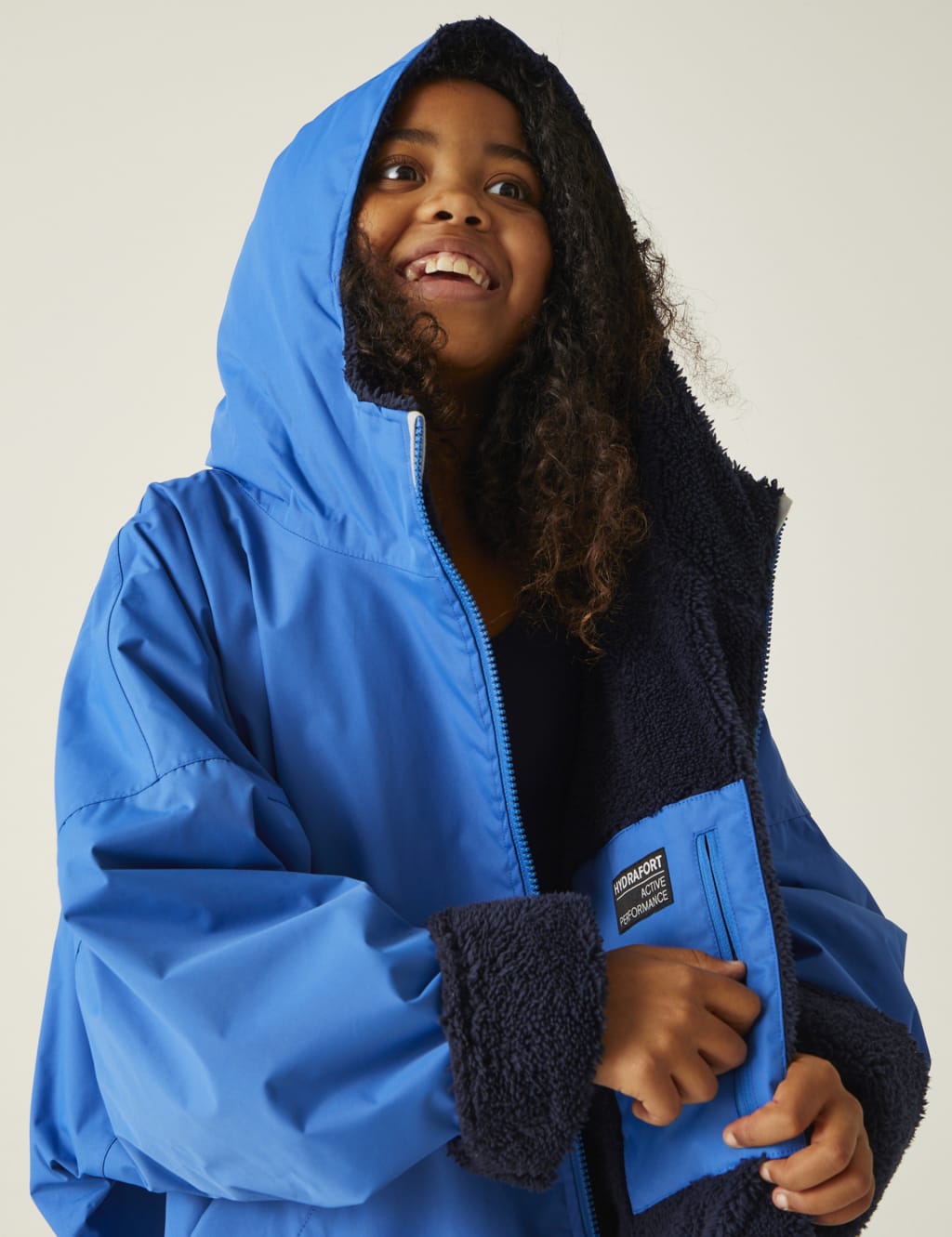 Waterproof Fleece Lined Changing Robe (5-13 Yrs) 6 of 8