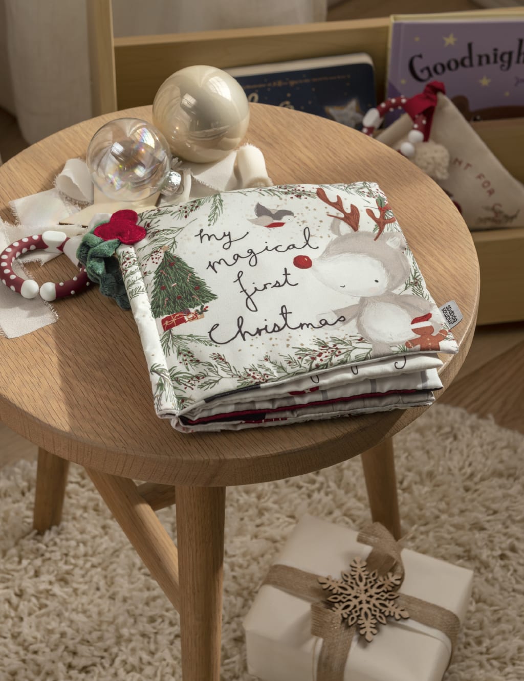 Christmas Reindeer Activity Book (0+ Mths) 4 of 6