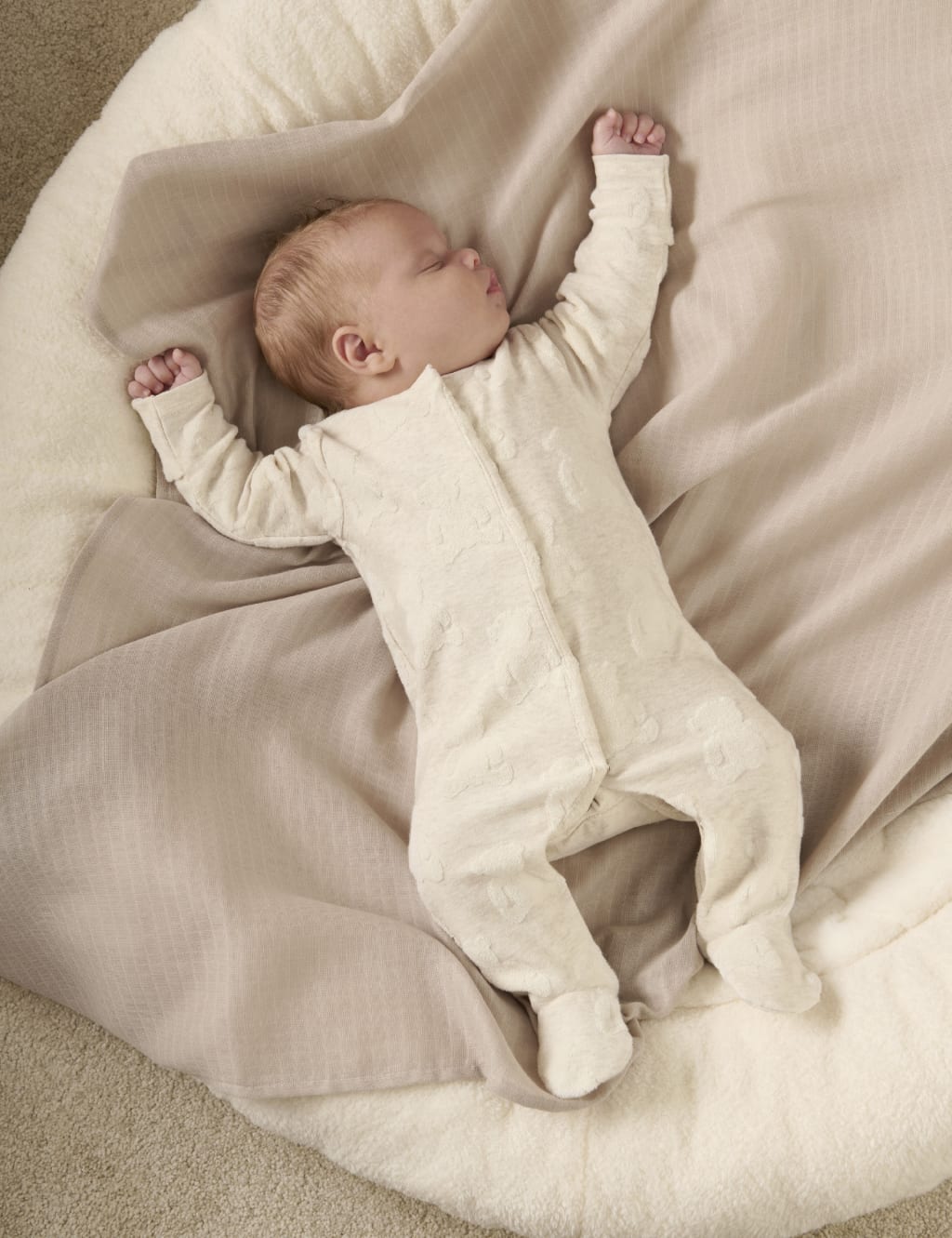 Pure Cotton Teddy Bear Sleepsuit (0-9 Mths) 3 of 6