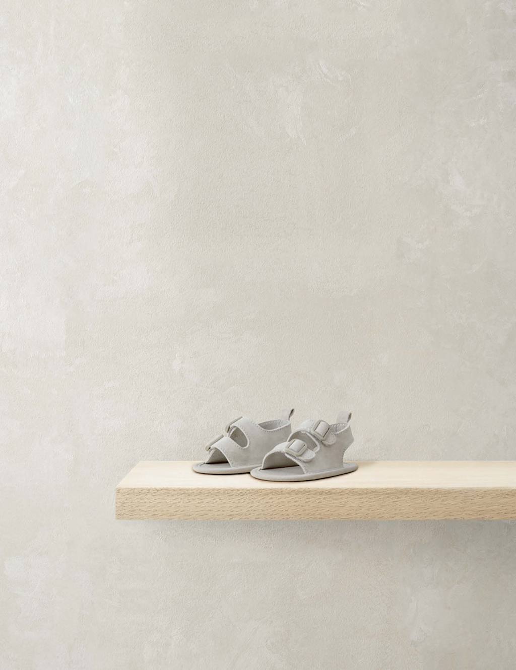 Baby Suede Riptape Pram Shoe Sandals (0-12 Mths) 1 of 2