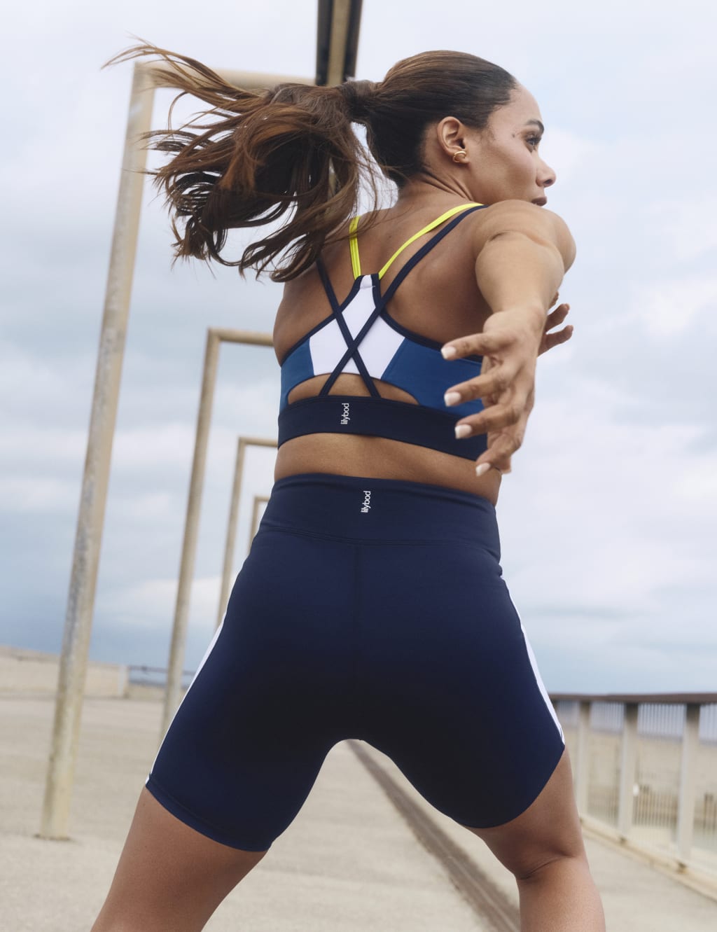 Signature-Fit Non Wired Sports Bra 7 of 8