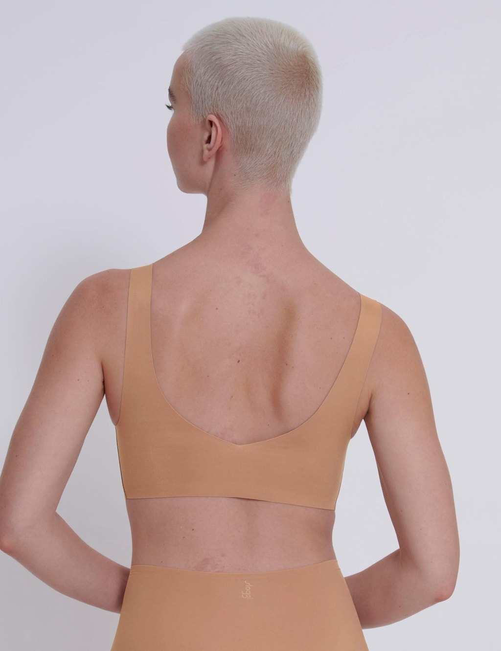 Zero Feel 2.0 Seamless Non Wired Bralette 4 of 5