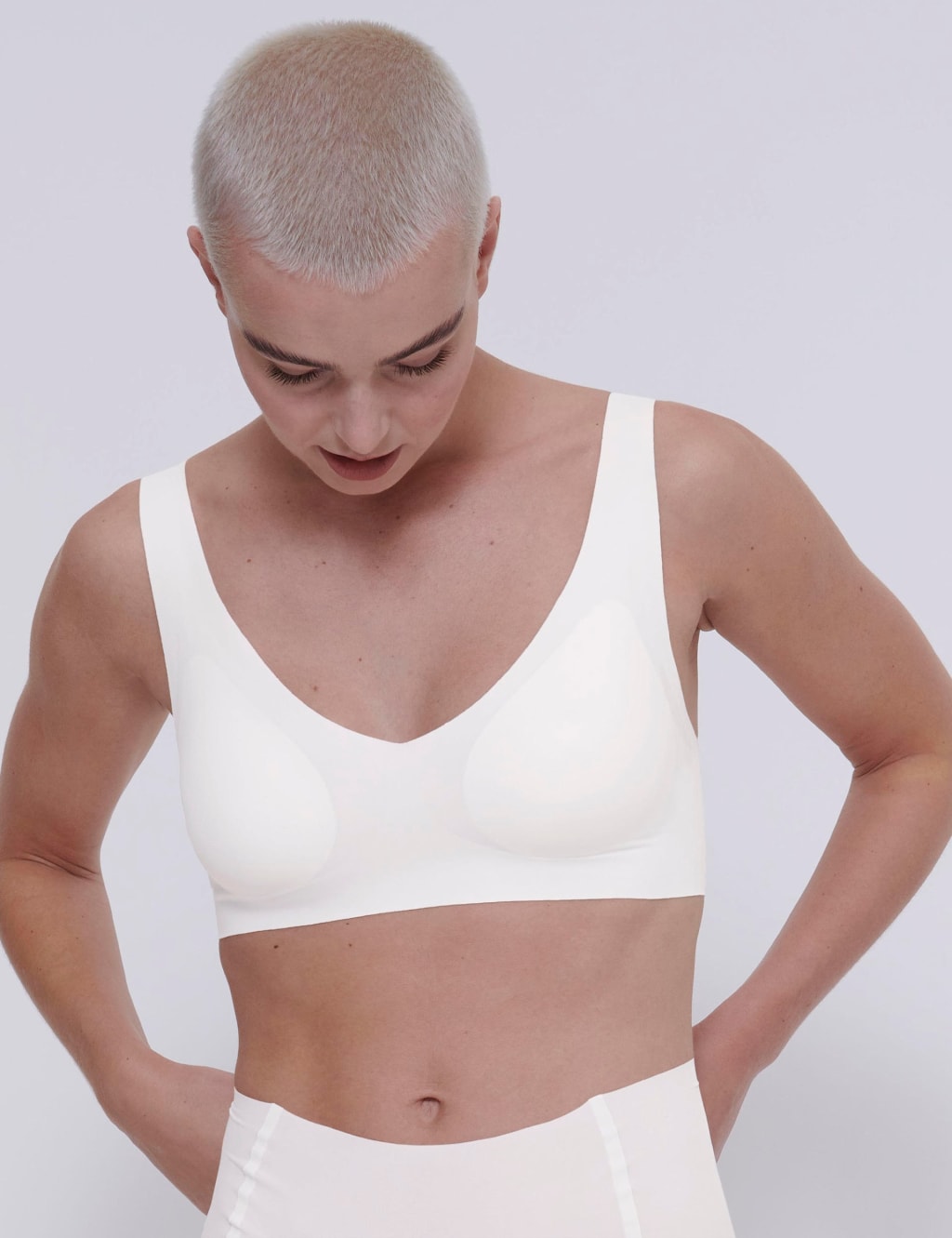 Zero Feel 2.0 Seamless Non Wired Bralette 3 of 5