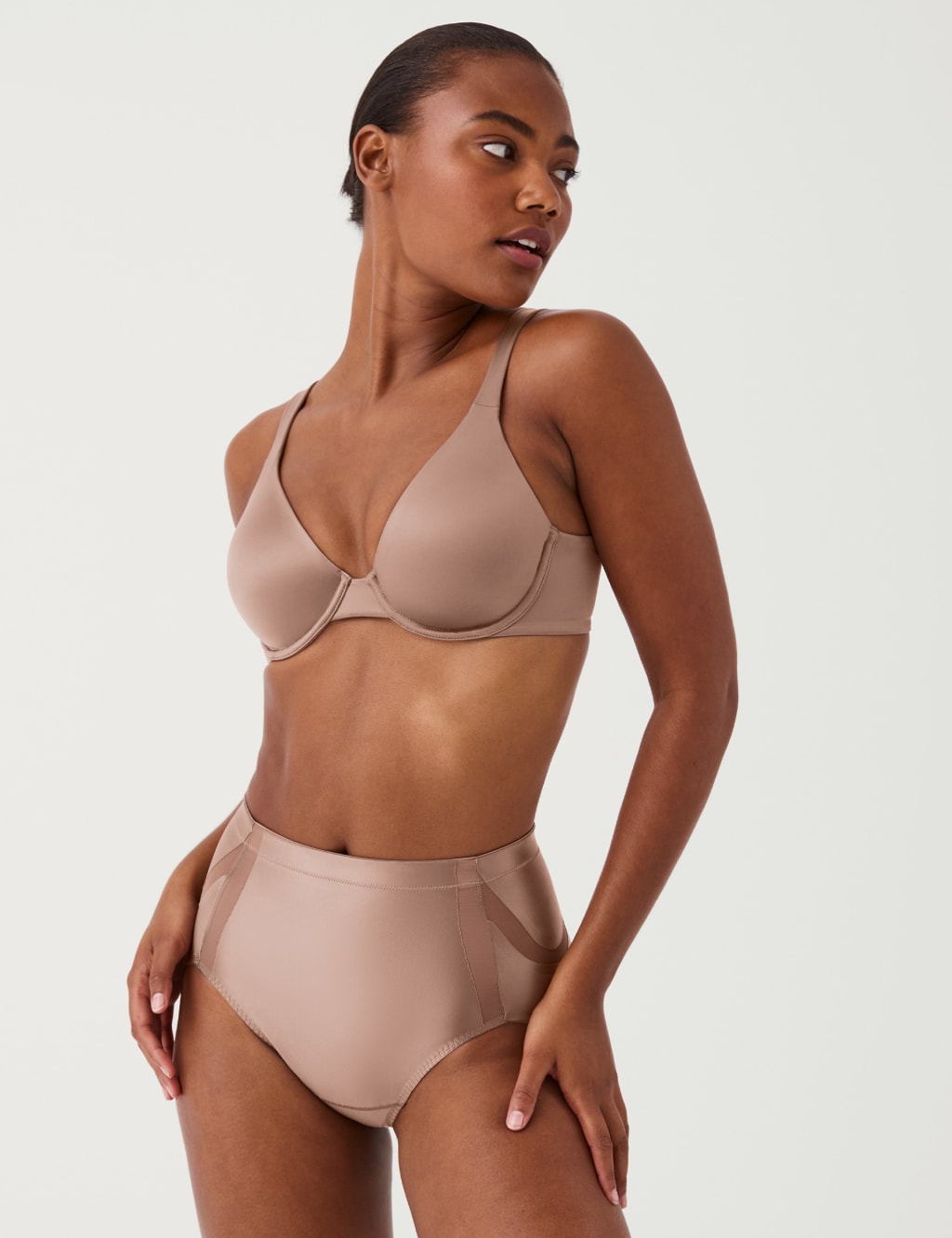 Shaping Satin Medium Control Booty Lifting Briefs SPANX M S