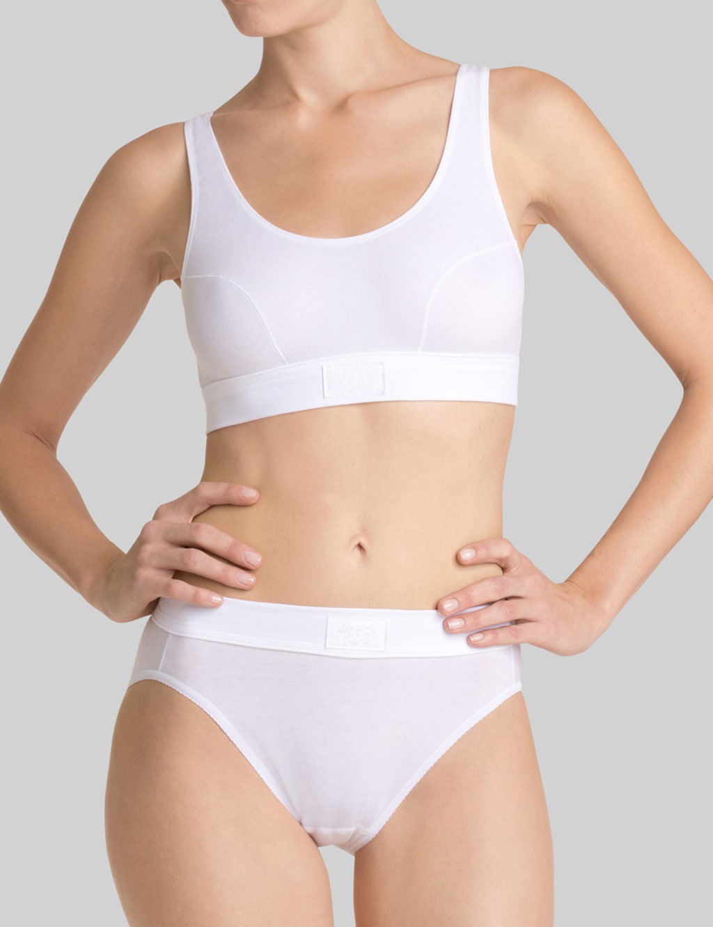 Double Comfort Cotton Rich Sleeveless Sports Bra 3 of 4