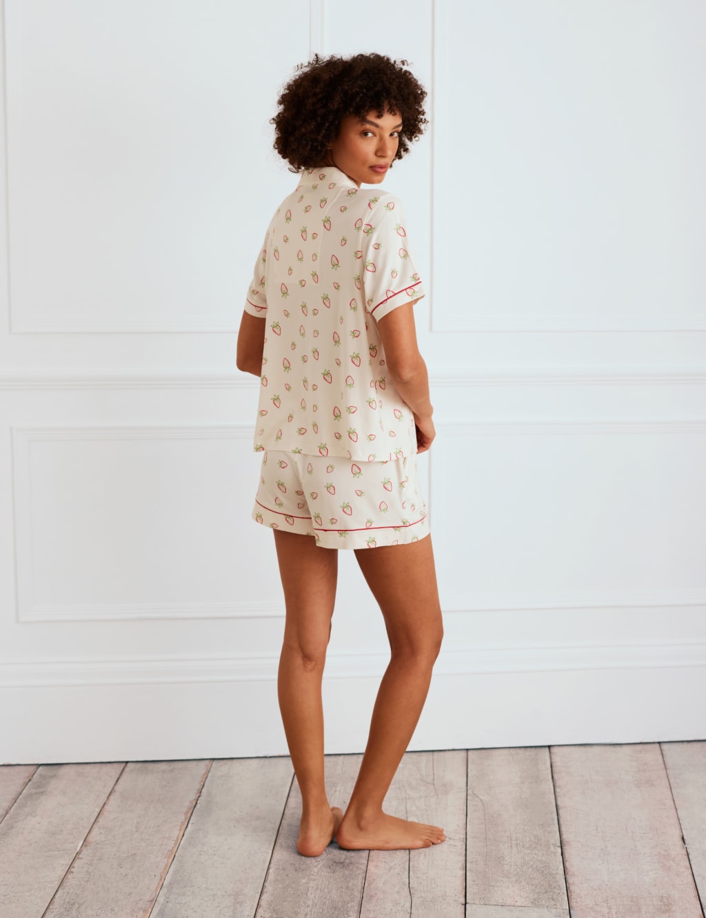 Strawberry Print V-Neck Shortie Set 4 of 4