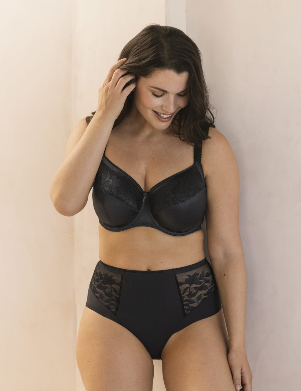 Rebecca Essentials Wired T-Shirt Bra 1 of 6