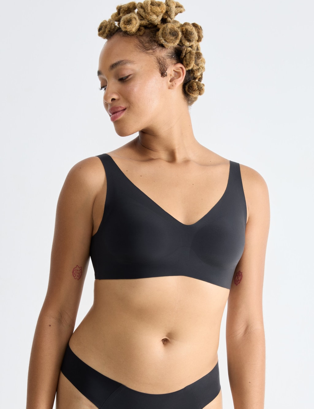 Zero Feel Soft Non Wired T-Shirt Bra (S-XL) 3 of 5