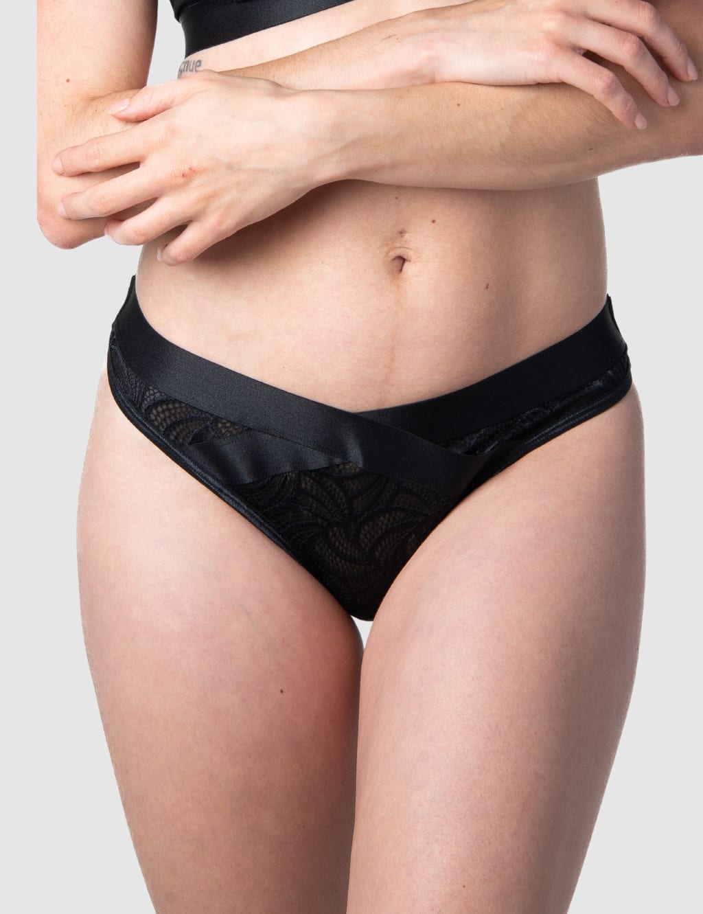 Warrior Bikini Knickers 4 of 7