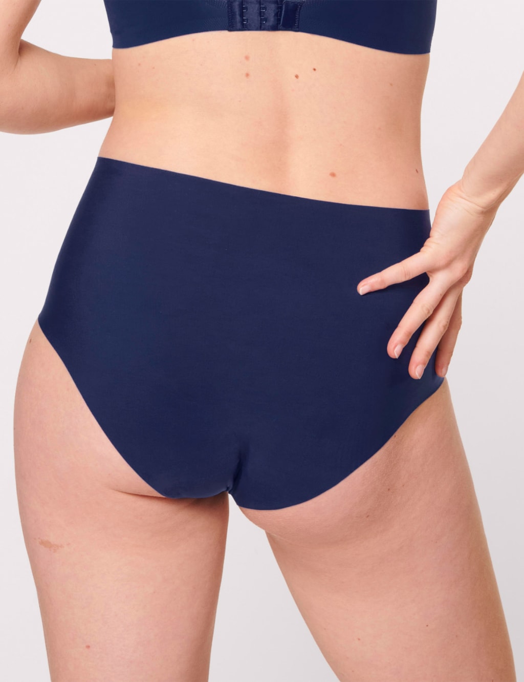 Zero Feel Maxi Full Briefs 3 of 4