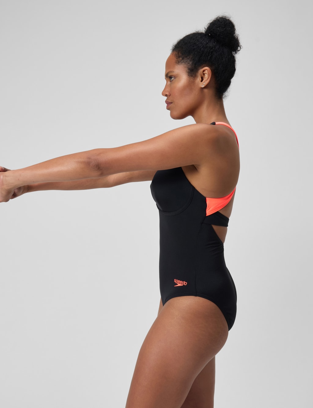 Speedo swimsuit with built in bra sale
