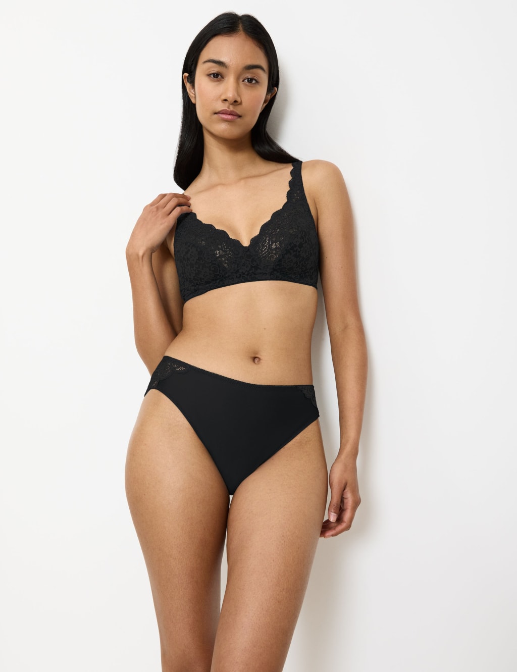Amourette Lace Non Wired T-Shirt Bra B-E 5 of 5