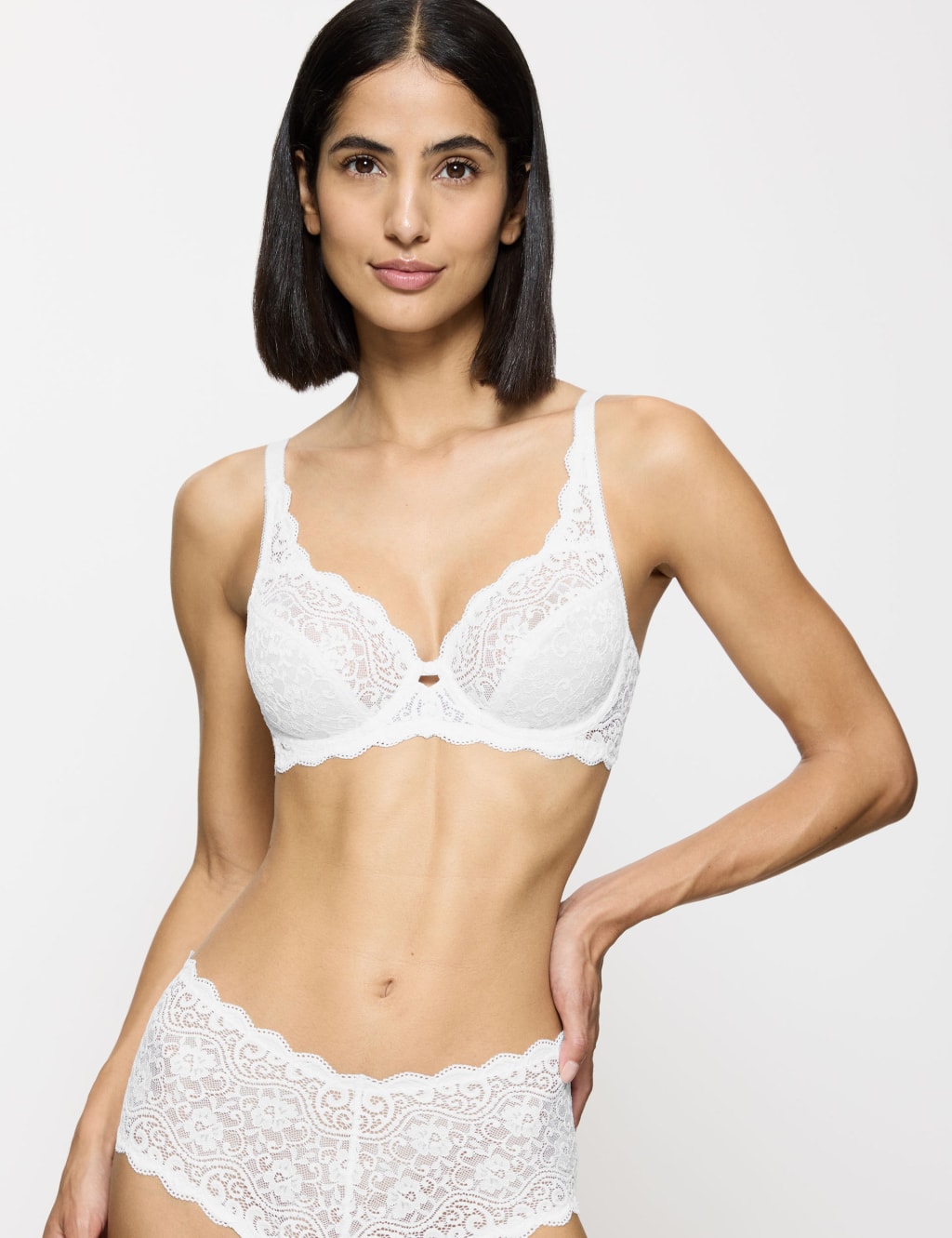 Amourette W Wired Bra (B-G) 3 of 5