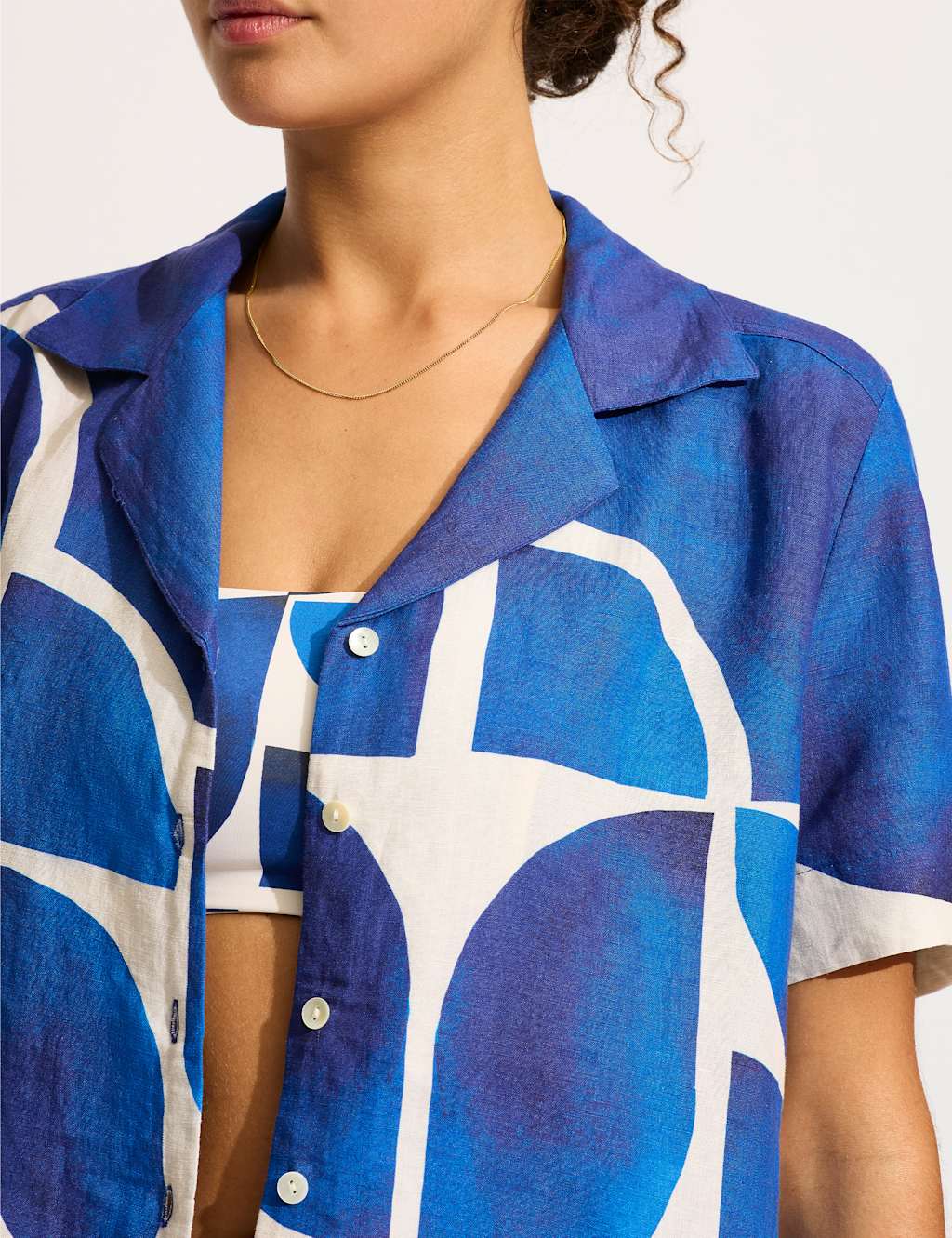 Linen-Rich Sunray Cropped Beach Shirt 4 of 5