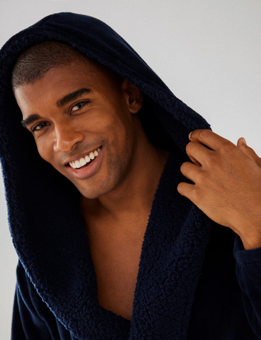 Cosy Hooded Dressing Gown 5 of 5