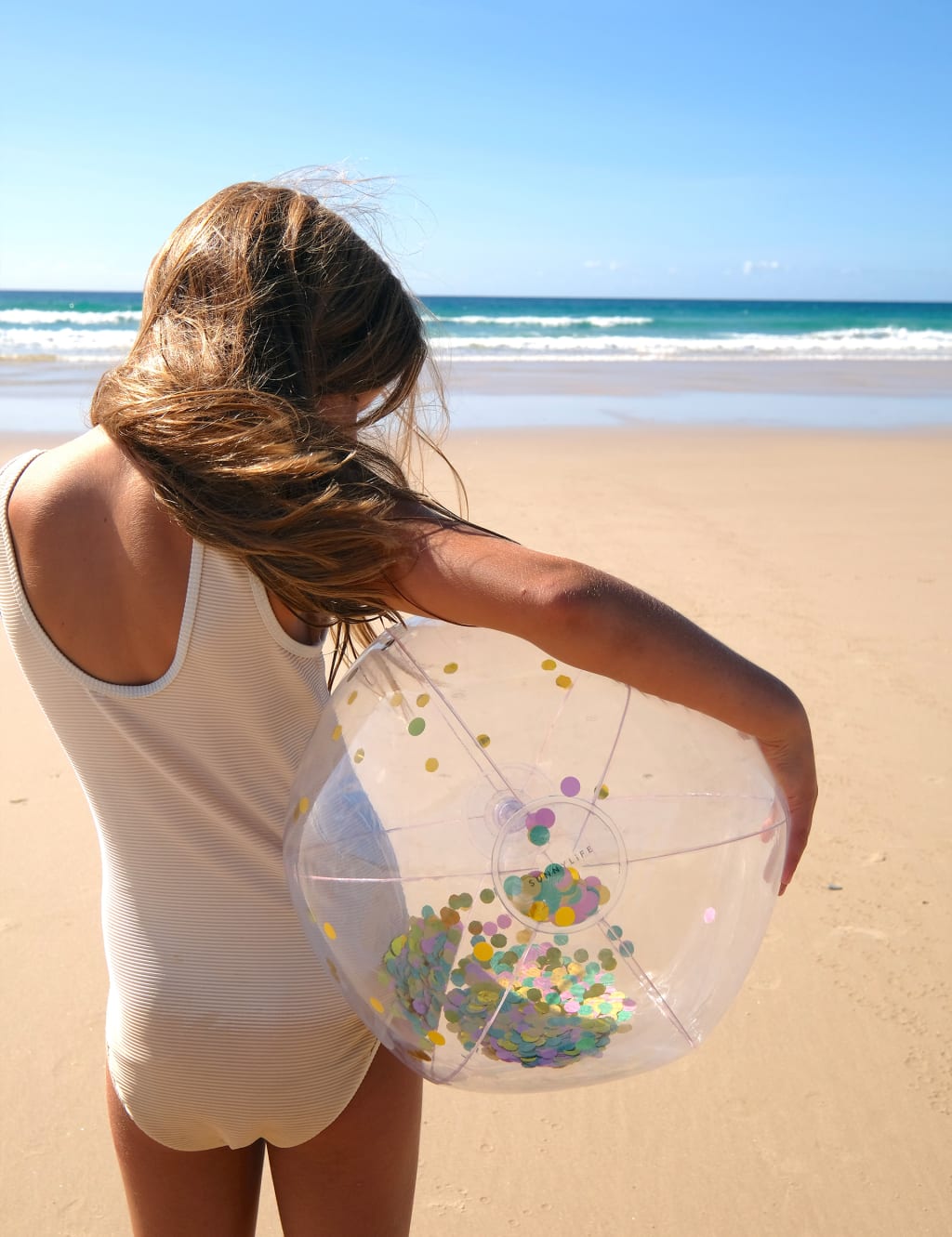 Sunnylife beach ball hot sale