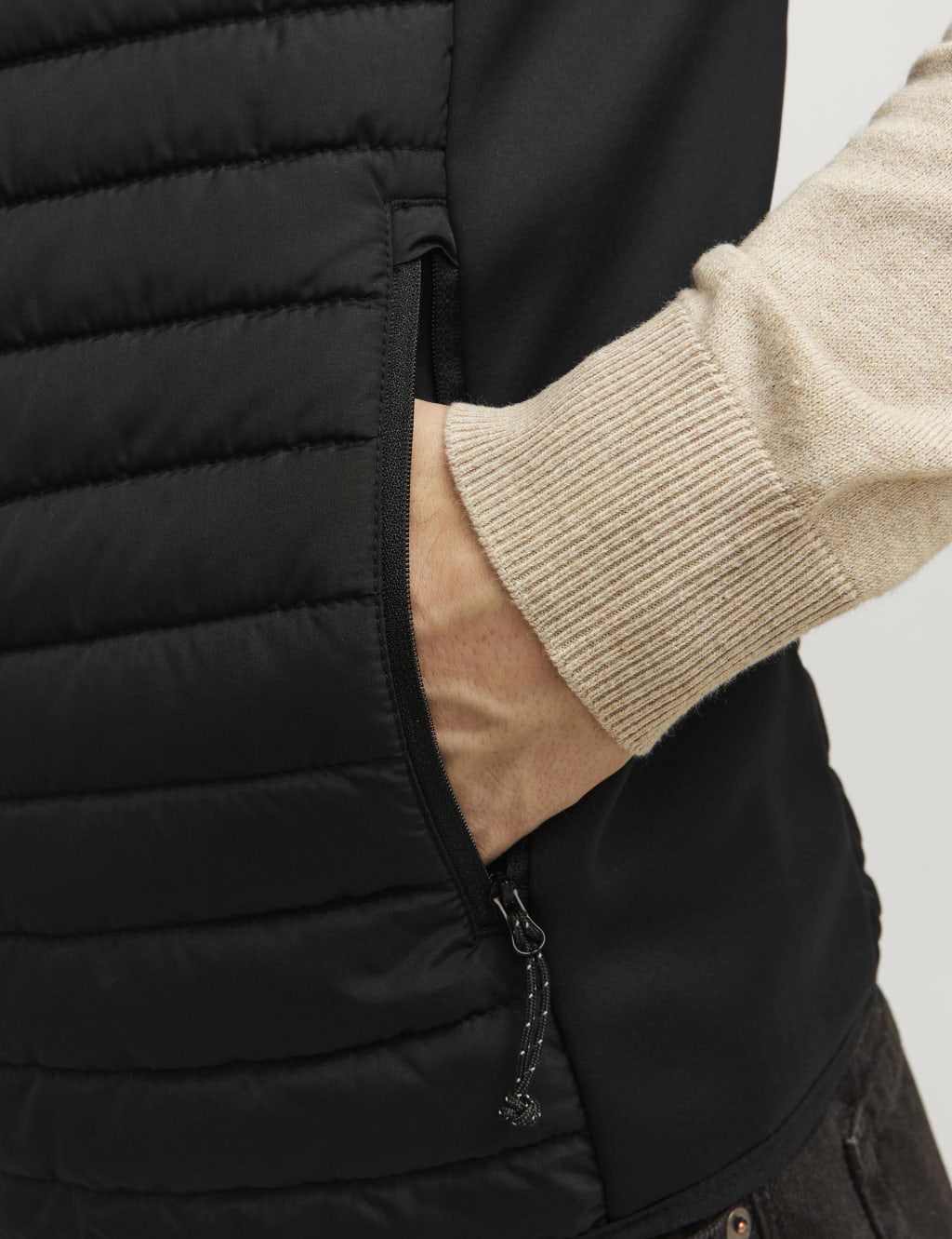 Funnel Neck Gilet 7 of 7