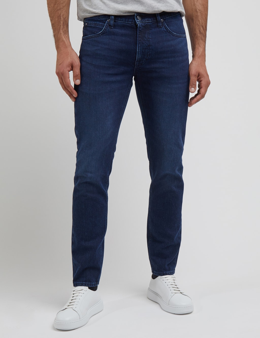 Regular Fit 5 Pocket Jeans 3 of 6