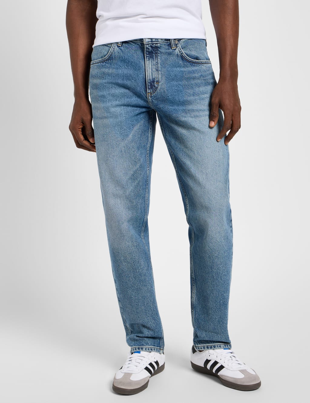 Relaxed tapered jeans mens discount