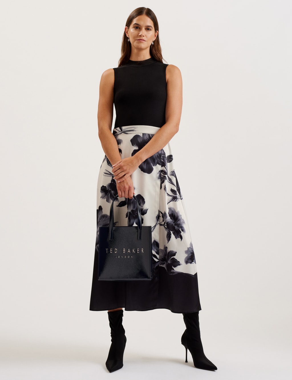 Crinion Small Icon Tote Bag 2 of 3
