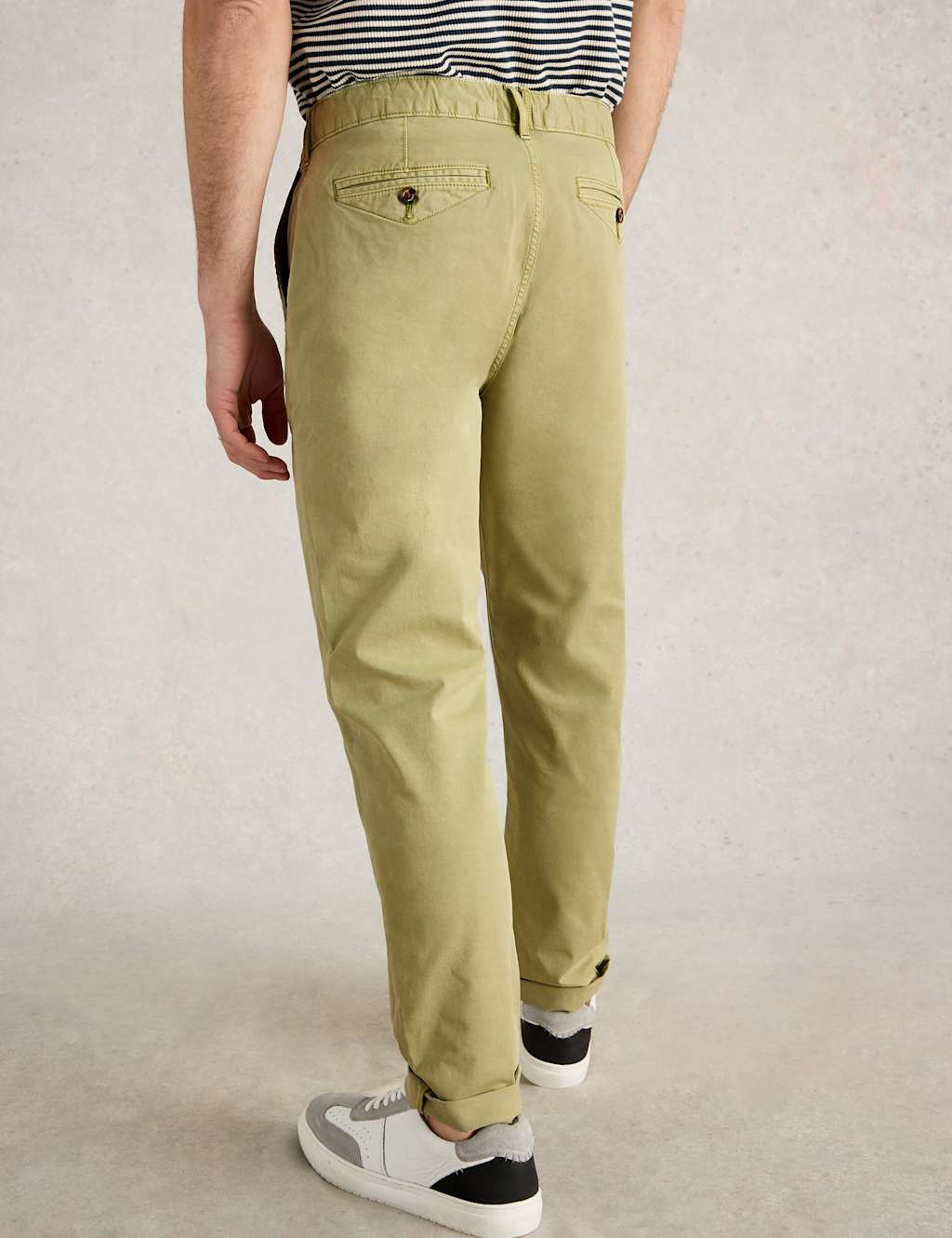 Chinos 4 of 6