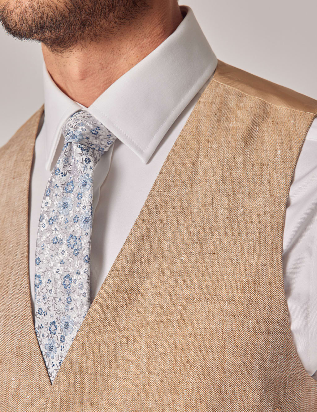 Tailored Fit Pure Linen Waistcoat 2 of 6