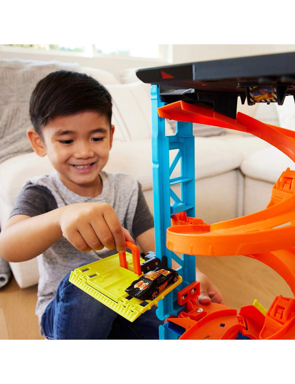 City 2-in-1 Transforming Race Tower Playset (3+ Yrs) 6 of 6