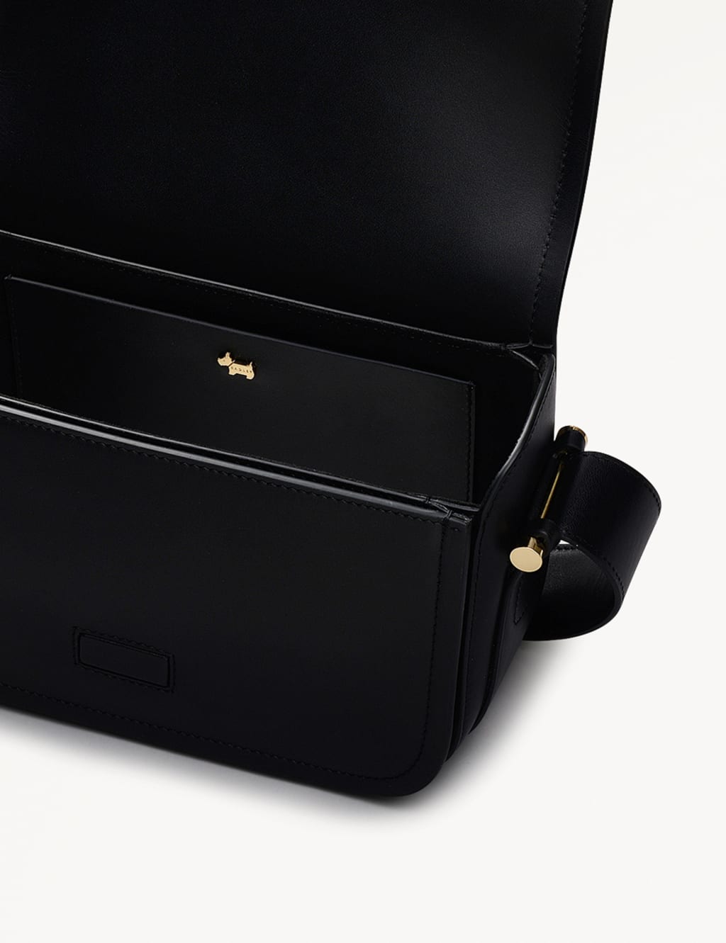 Bathurst Mews Leather Cross Body Bag 4 of 5
