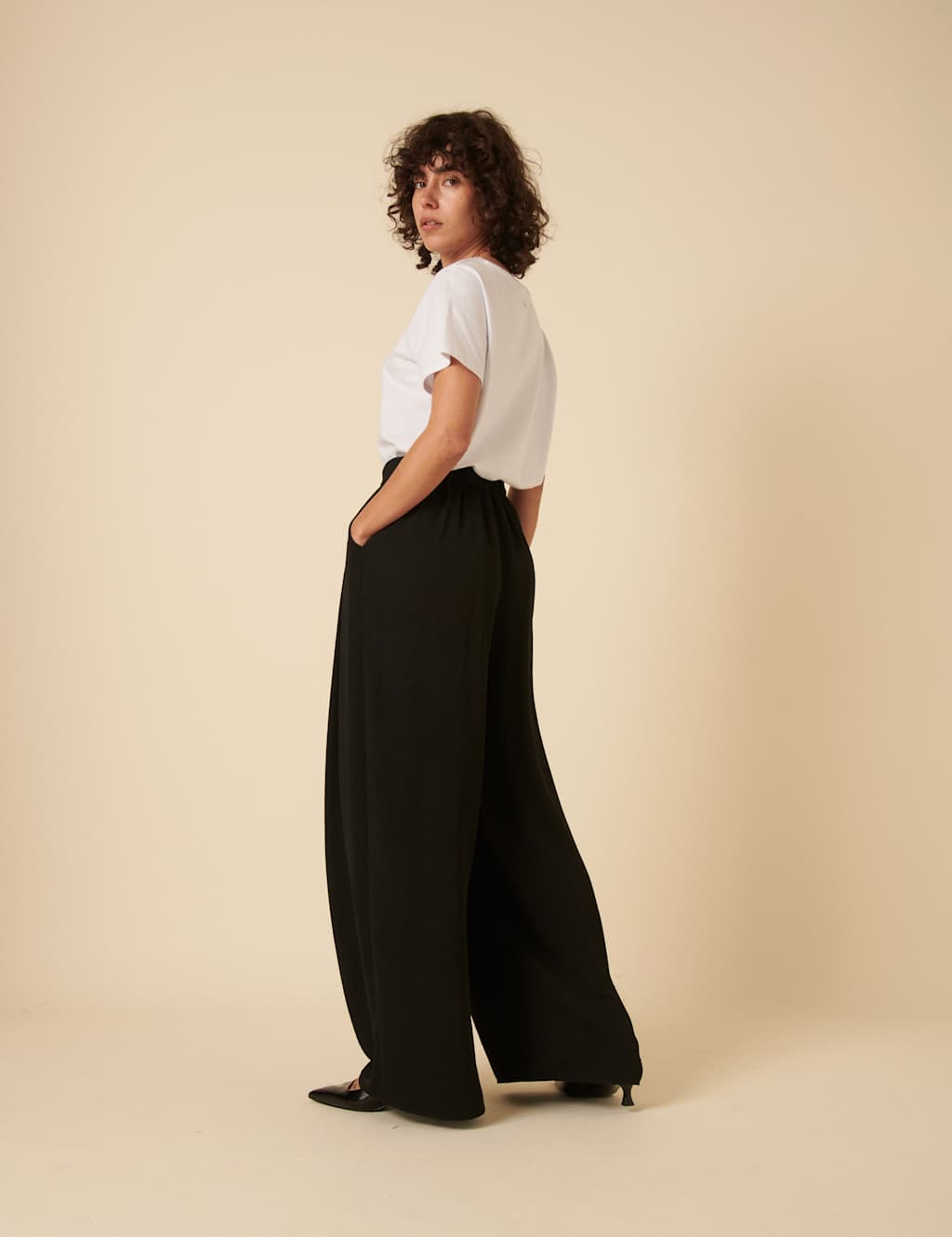 Elasticated Waist Relaxed Wide Leg Trousers 3 of 5