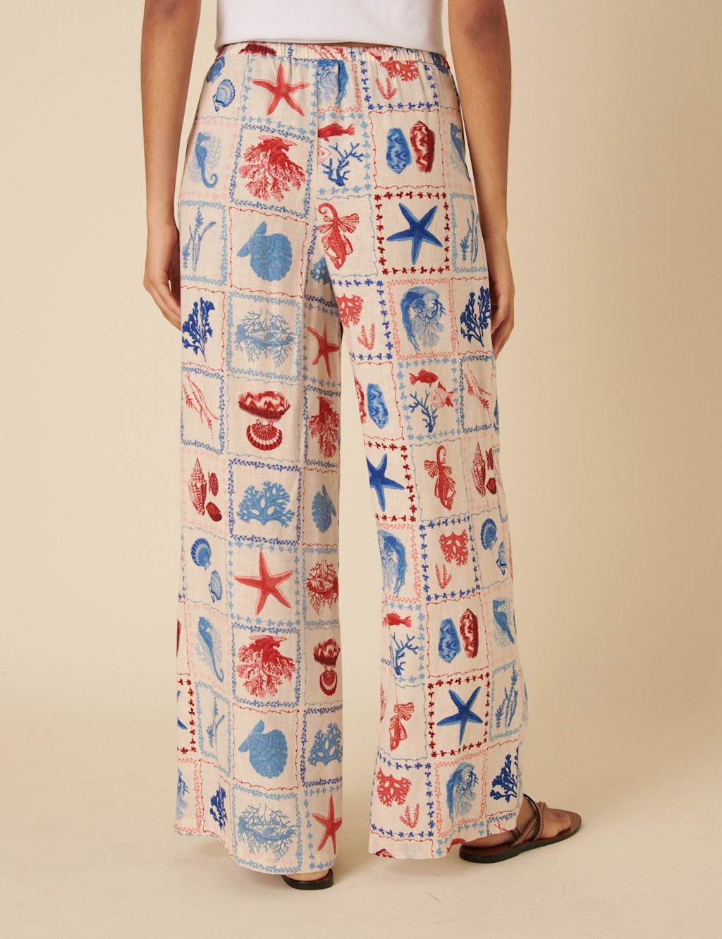 Lyocell Rich Relaxed Trousers with Linen 3 of 4
