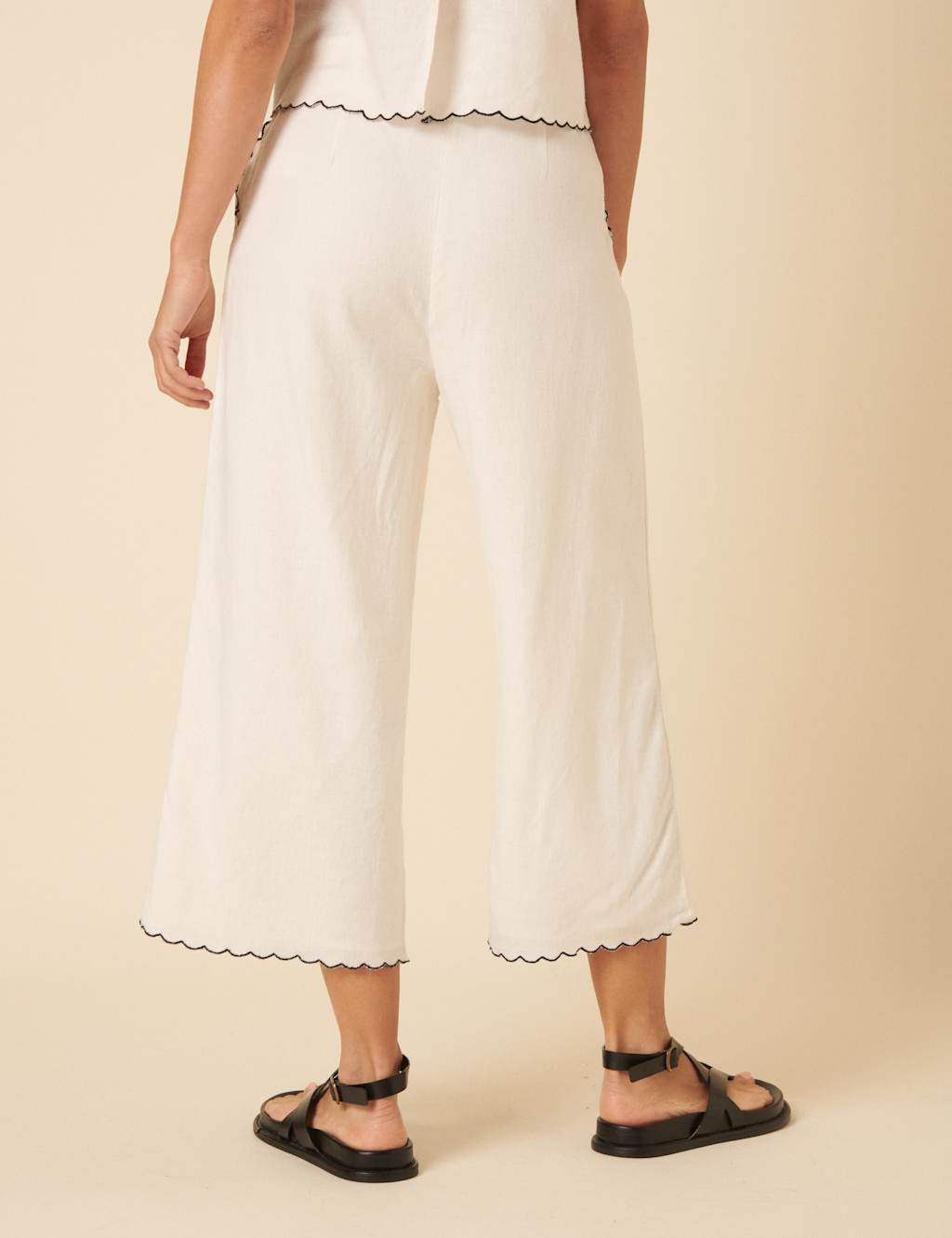 Linen Rich Cropped Wide Leg Trousers 3 of 5