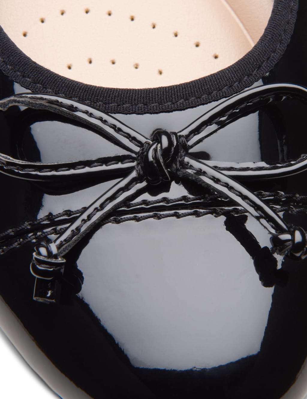 Block heel patent leather pumps deals