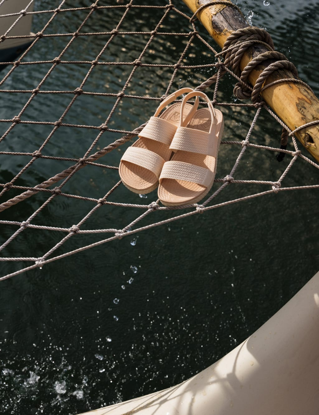 Water Vista Flatform Sandals 2 of 8