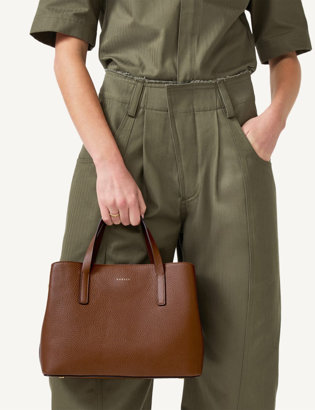 Dukes Place Icon Leather Grab Bag 2 of 4