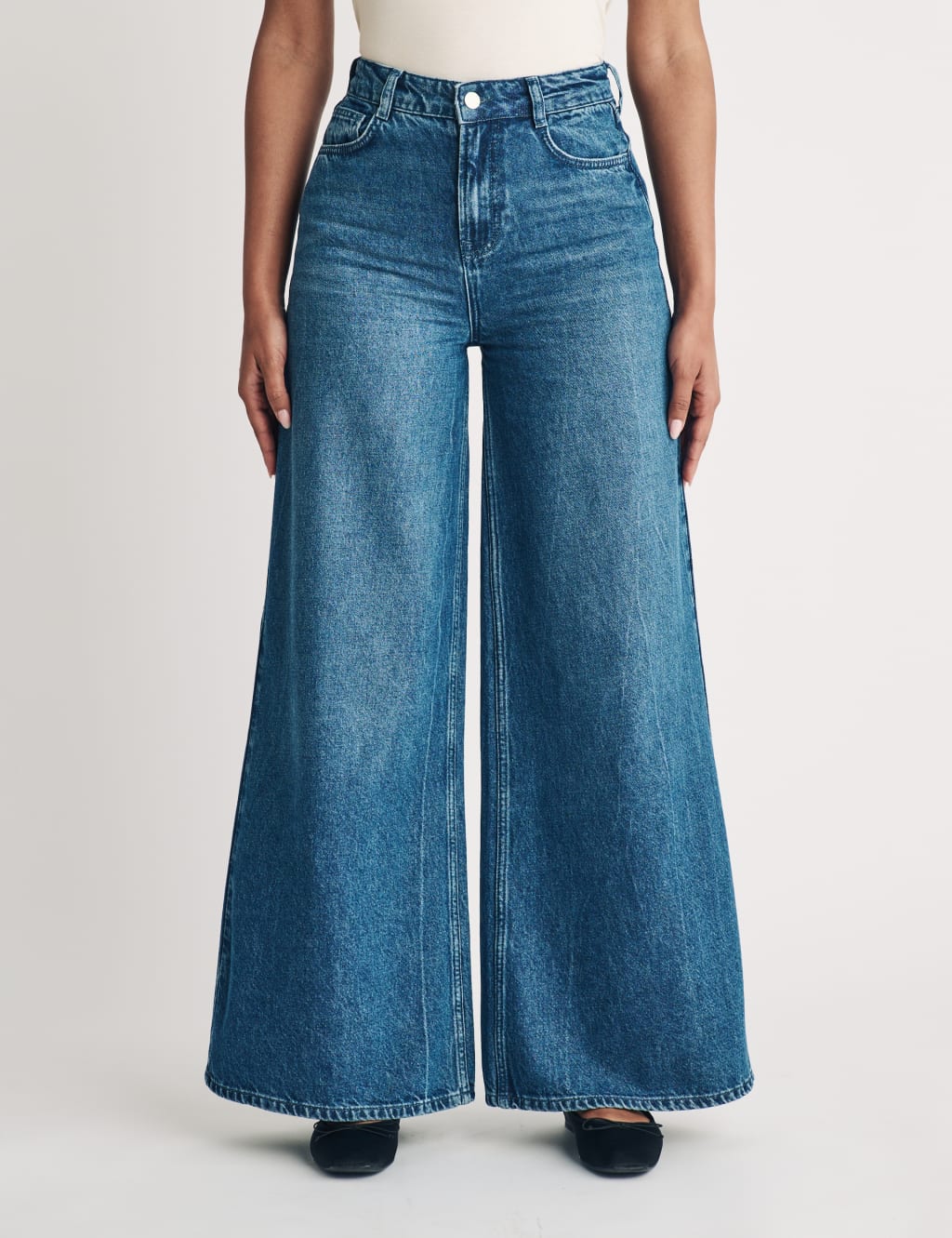Cotton Rich High Waisted Wide Leg Jeans Nobody s Child M S
