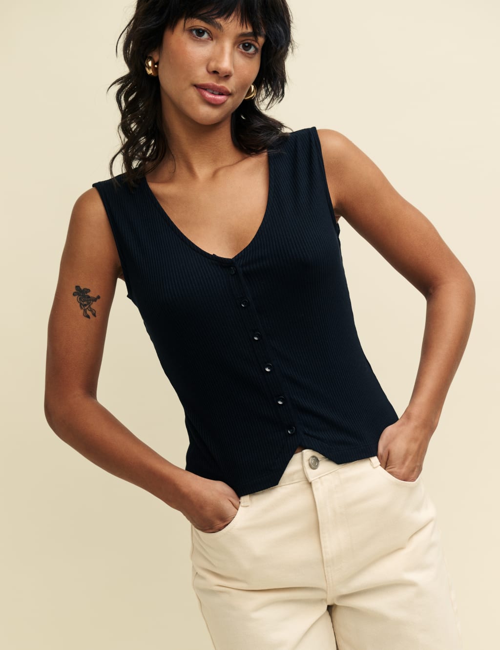 Ribbed V-Neck Sleeveless Top 2 of 6
