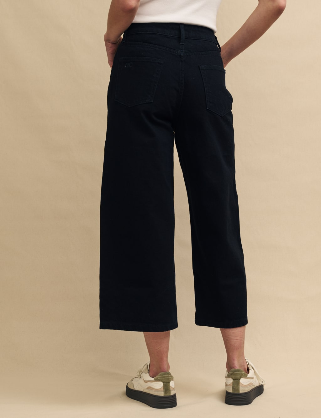 Cropped Wide Leg Jeans NOBODY S CHILD X HAPPY PLACE M S