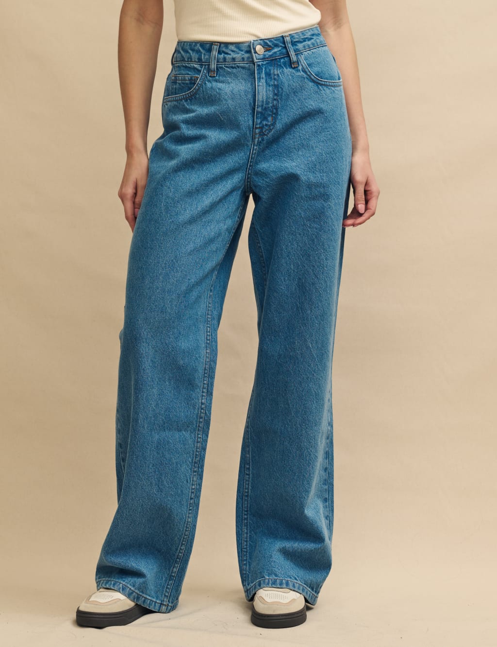 Wide Leg Jeans 2 of 4