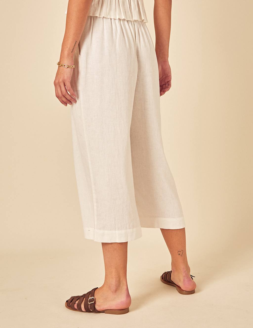 Linen Rich Drawstring Cropped Trousers 3 of 4